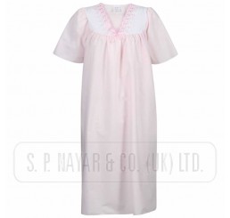 LADIES EMBROIDERED V NECK POLY COTTON SHORT SLEEVE NIGHTDRESS. 