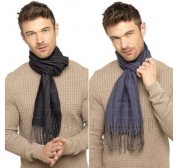 MEN'S WOVEN STRIPED SCARF WITH TASSELS.   