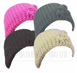 LADIES RIBBED WITH FLOWERS BEANIE HAT.