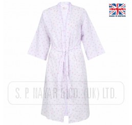 LADIES PRINTED POLY COTTON DRESSING GOWN.